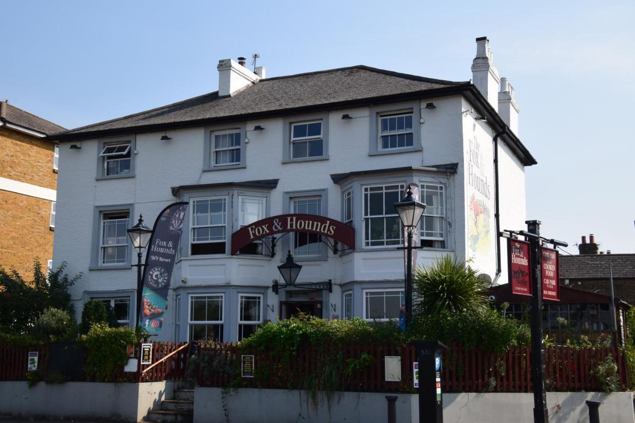 מלון Long Ditton Fox & Hounds Pub מראה חיצוני תמונה